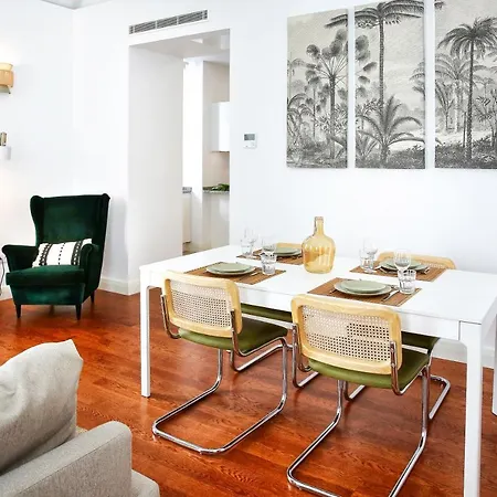 Coast Guard Apartment *